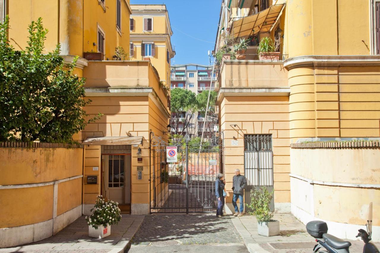 Porta Portese Colorful Flat Rome Exterior photo